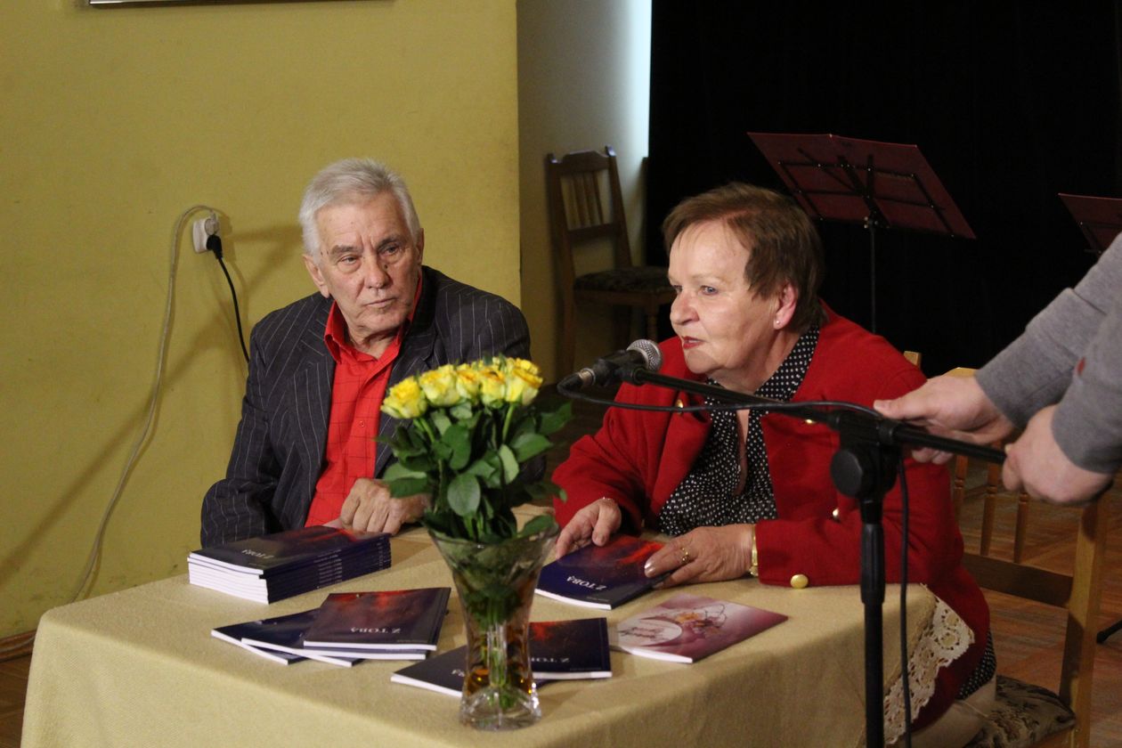 Jelenia Góra: Z Tobą – ars poetica z Danutą Mysłek