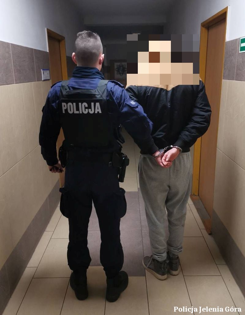 Jelenia Góra: Nożownik w areszcie