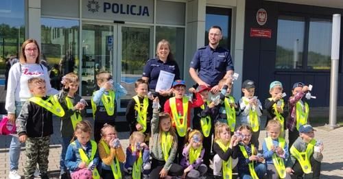 Lwówek Śląski: Przedszkolaki na komendzie