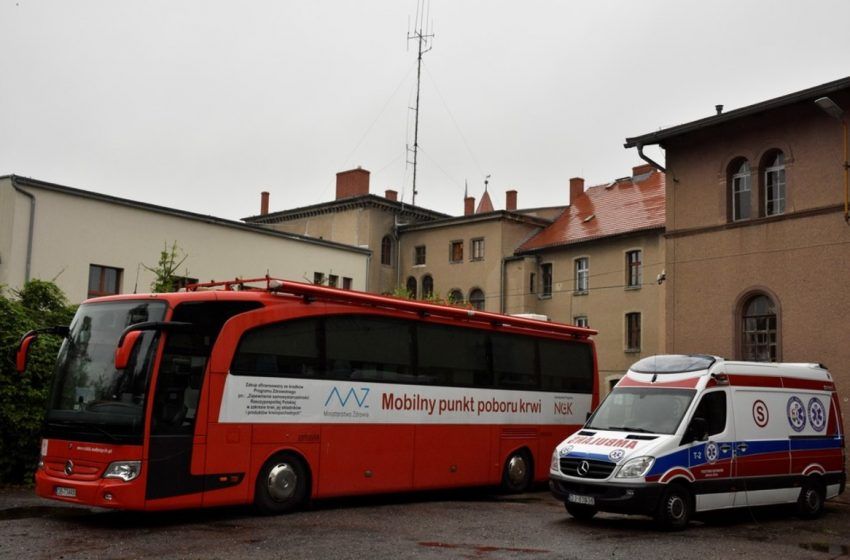 Lwówek Śląski: Przyjechał krwiobus