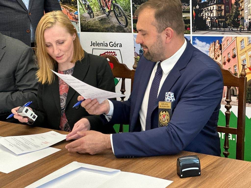 Jelenia Góra: Odnowią kamień pamiątkowy Zamenhofa