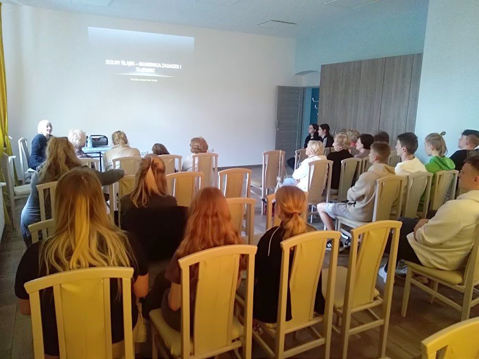 Mysłakowice: Spotkanie z pisarką Jolantą Marią Kaletą