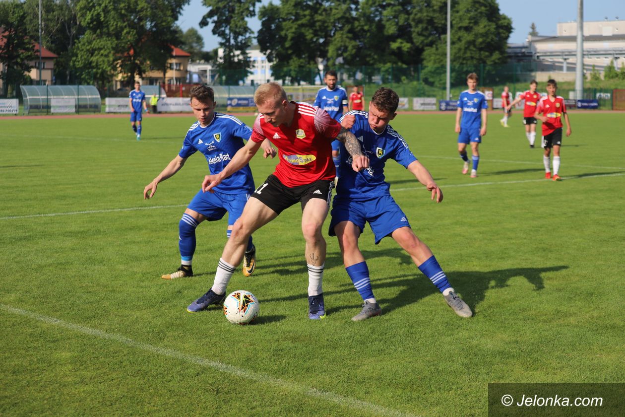 Jelenia Góra: Okazałe zakończenie rundy