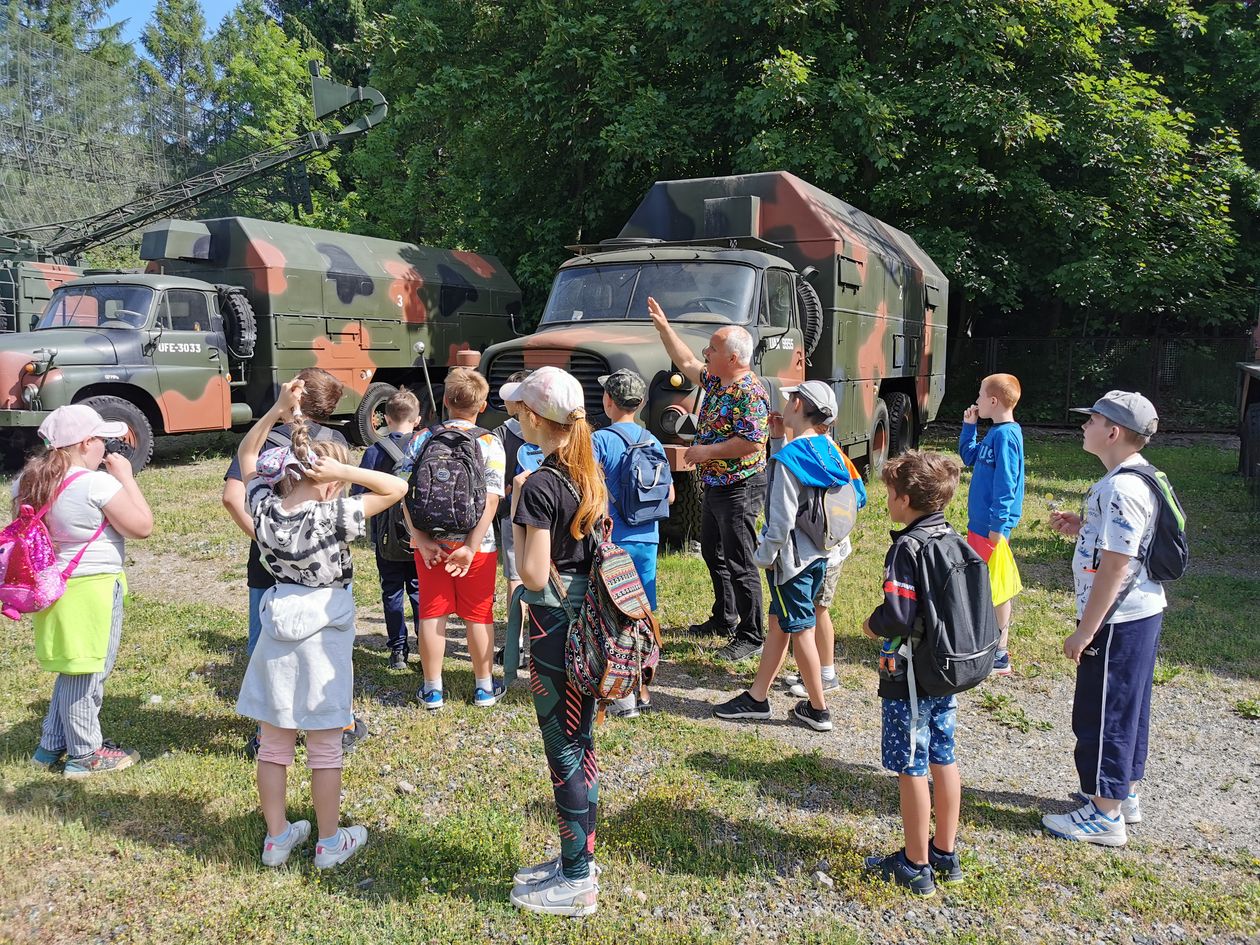 Jelenia Góra: Zabawy i emocje w skansenie militariów