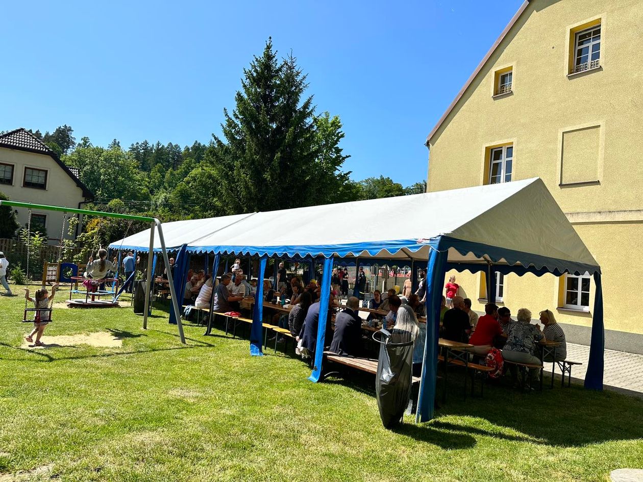 Staniszów: Jest świetlica i boisko – otwarcie na festynie