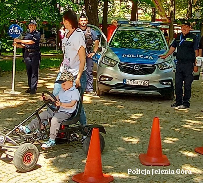 Jelenia Góra: Policjanci dla Filipka
