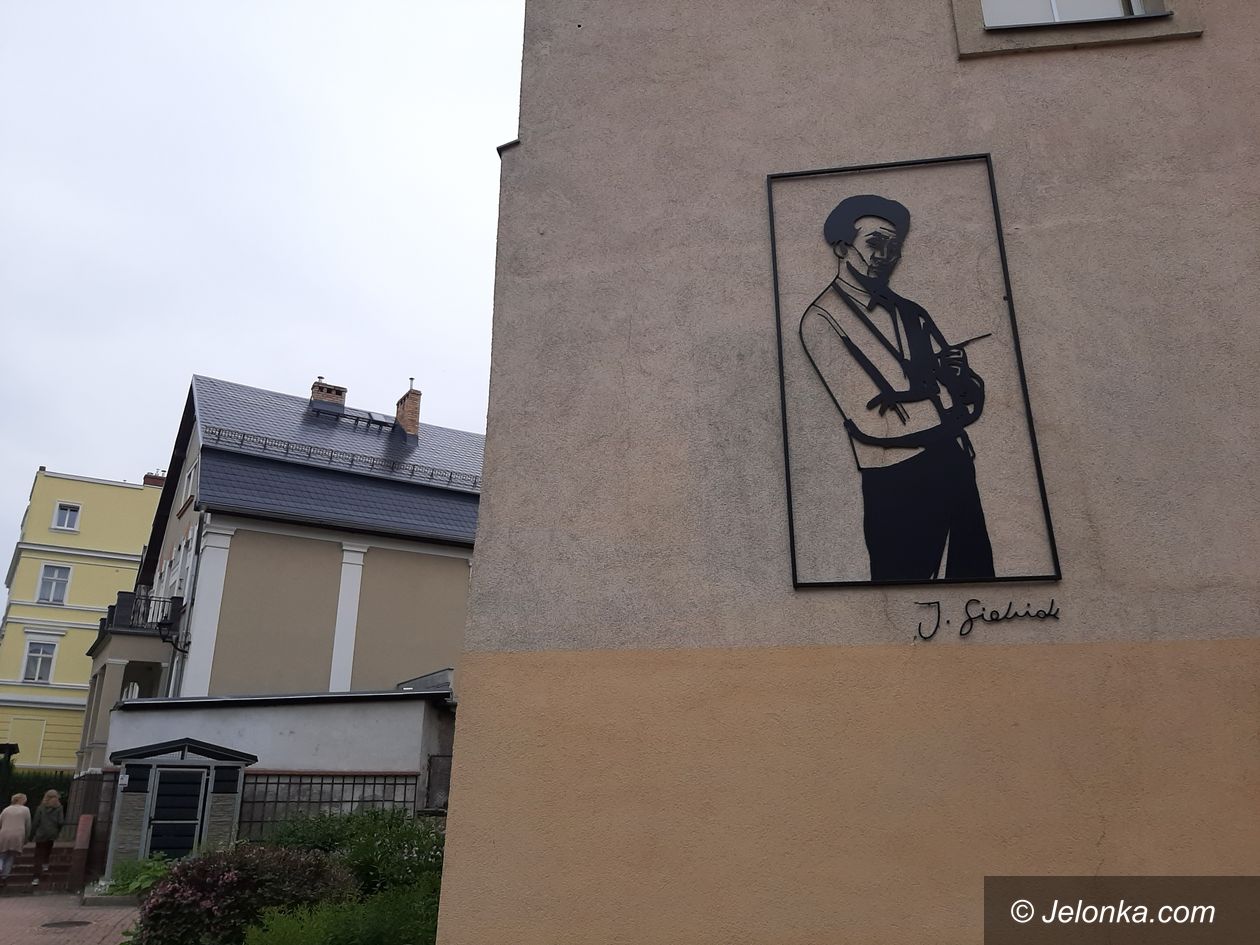 Kowary: Gielniak na promenadzie