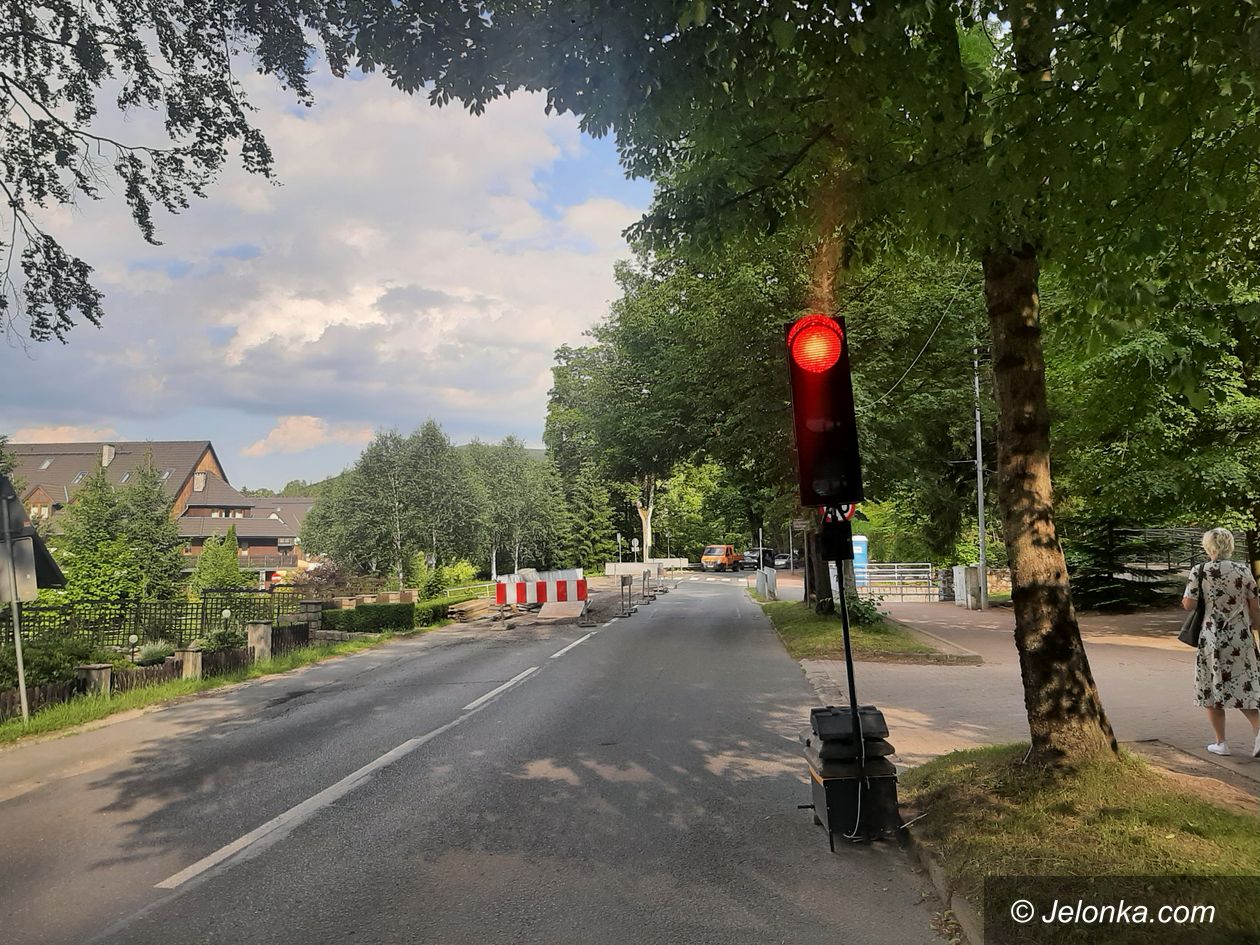 Karpacz: Remont mostu w toku