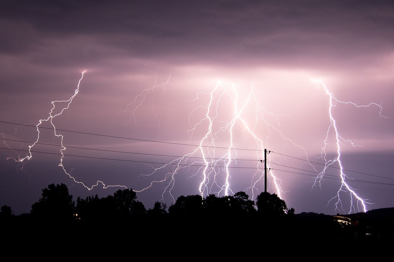 Region/Jelenia Góra: Synoptycy: Burze, deszcz i silny wiatr