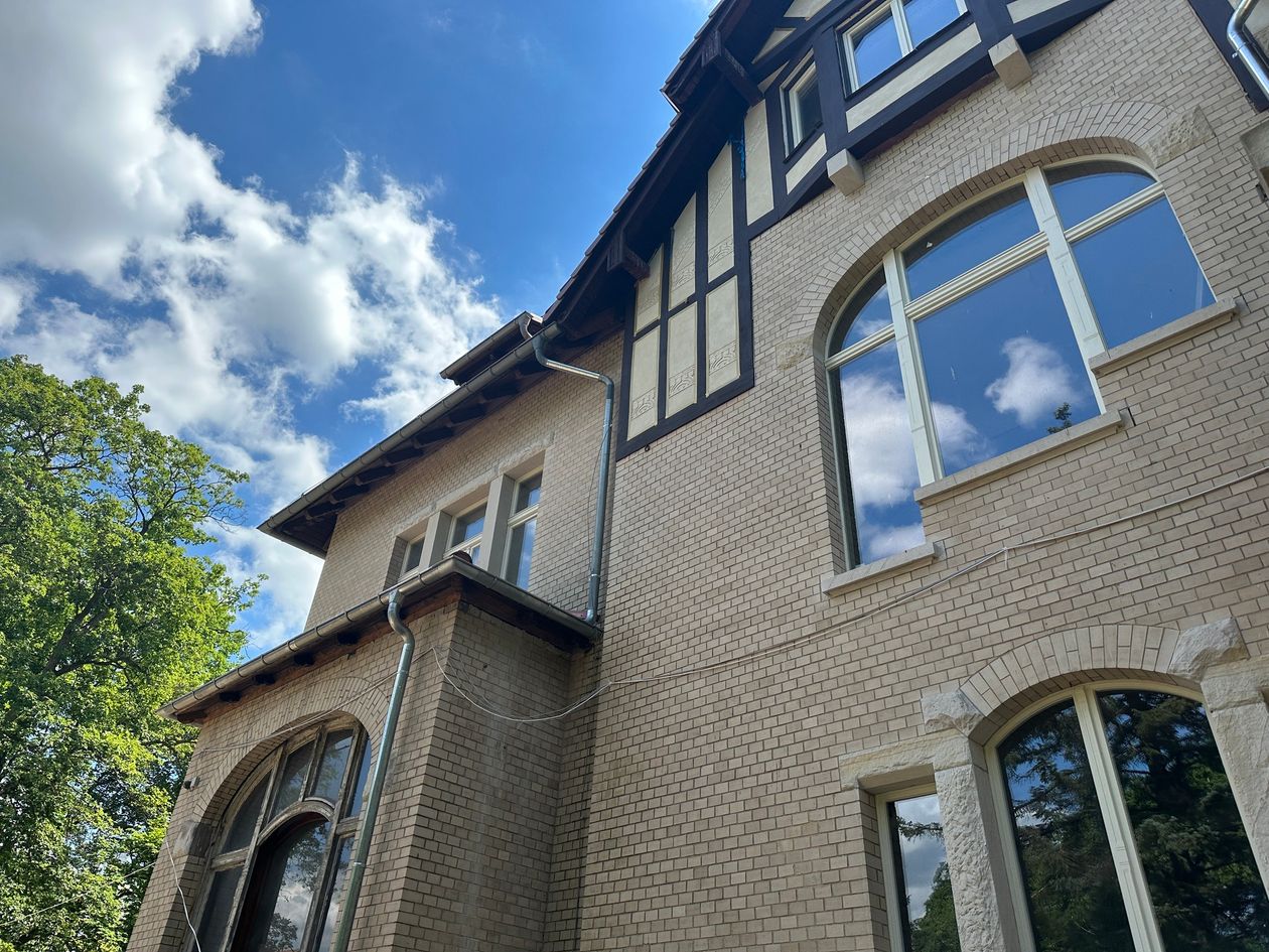 Jelenia Góra: Remont zameczku na Zabobrzu coraz bliżej końca
