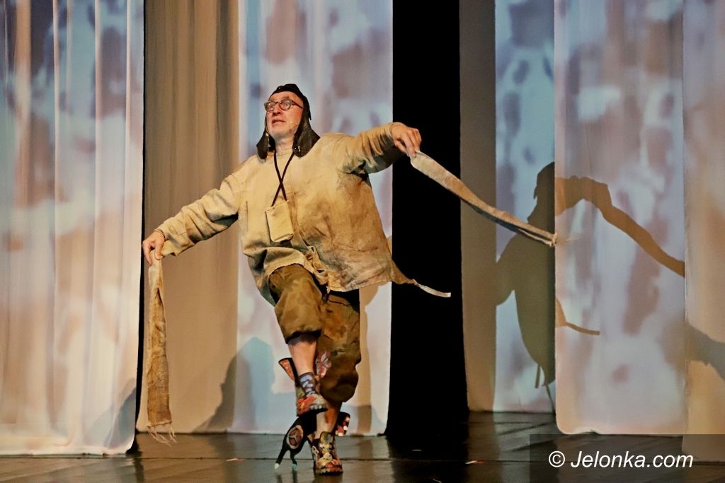 Świat: Spektakl Teatru Maska z zaproszeniem na Sri Lankę