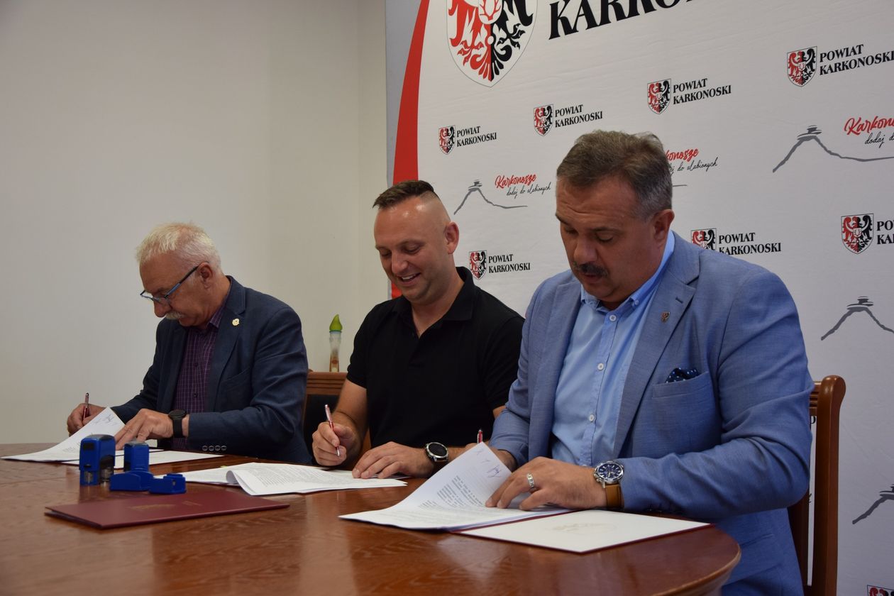 Barcinek: Umowa na remont mostu podpisana