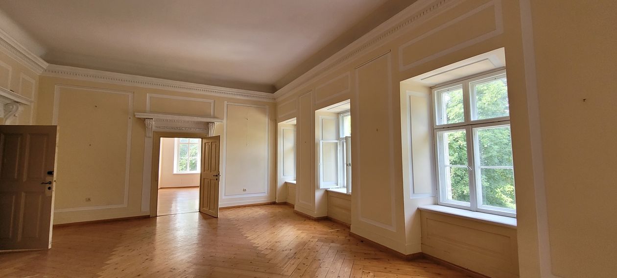 Bukowiec: Remont w pałacu