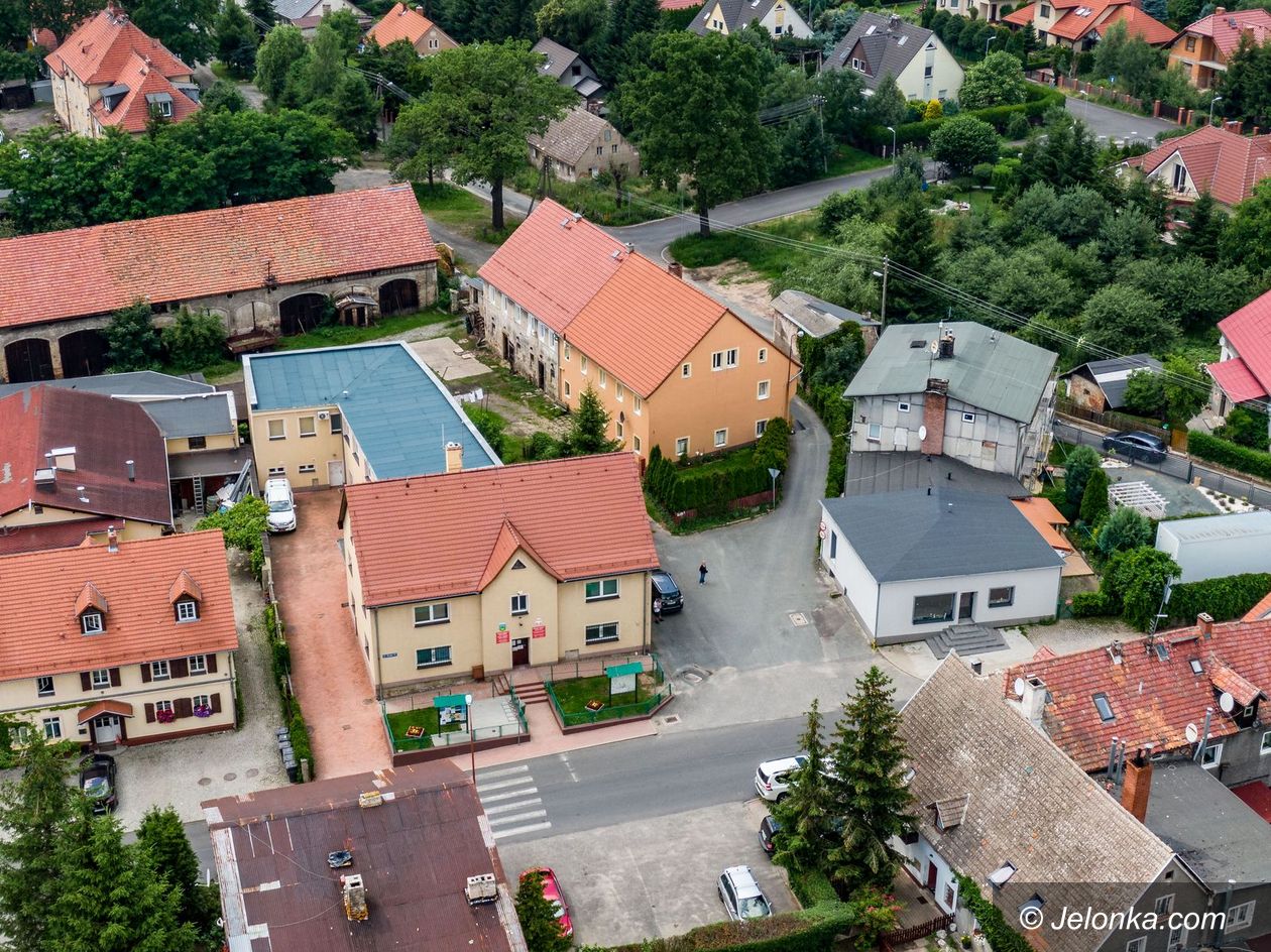 Jeżów Sudecki: Unieważniony przetarg na drogi i most