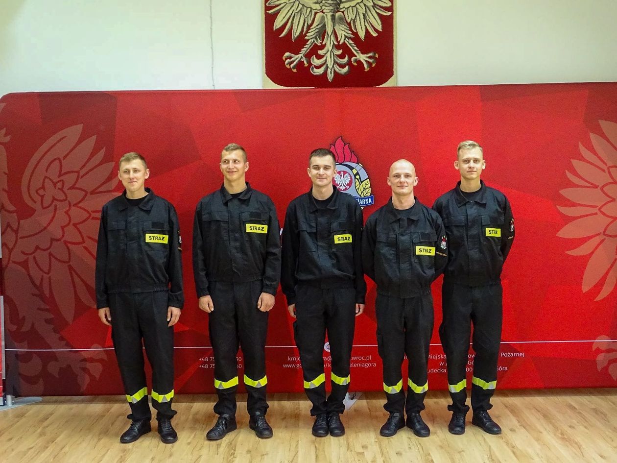 Jelenia Góra: Ślubowali nowi strażacy