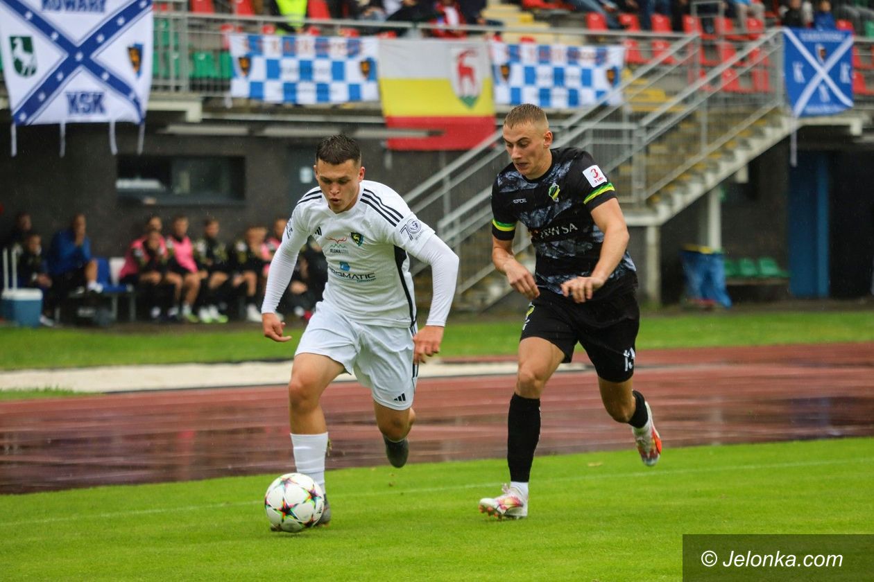 III liga: Zwycięskie Karkonosze [WYNIKI/TABELA]
