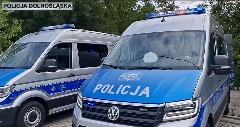 Region: Nowe specjalistyczne radiowozy dla policji