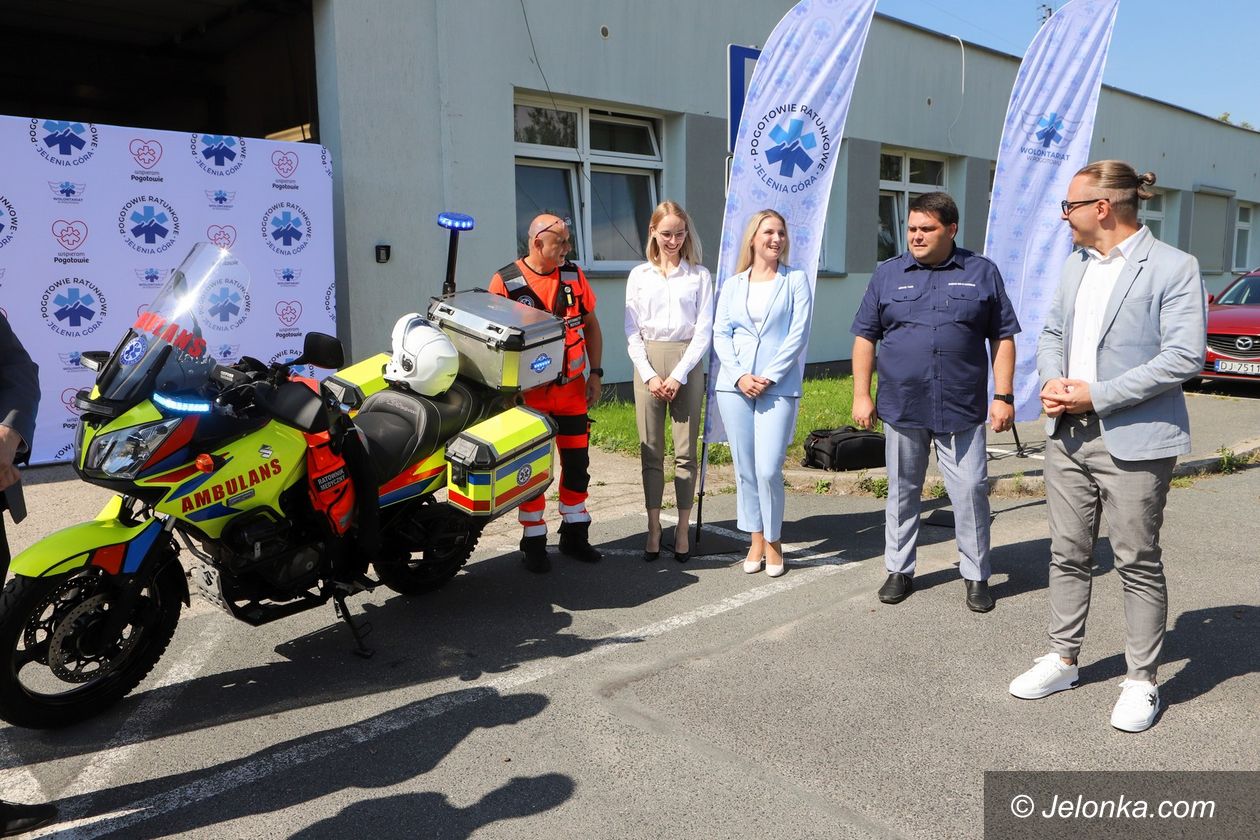 Jelenia Góra: Motoambulans na ratunek – dojedzie szybciej