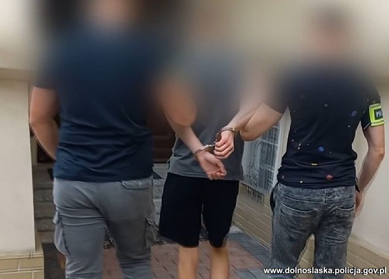 Kamieniec Ząbkowicki: Bili pałkami i maczetą