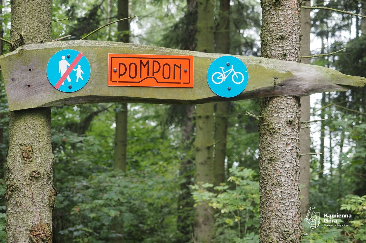 Kamienna Góra: Pompon z pompą