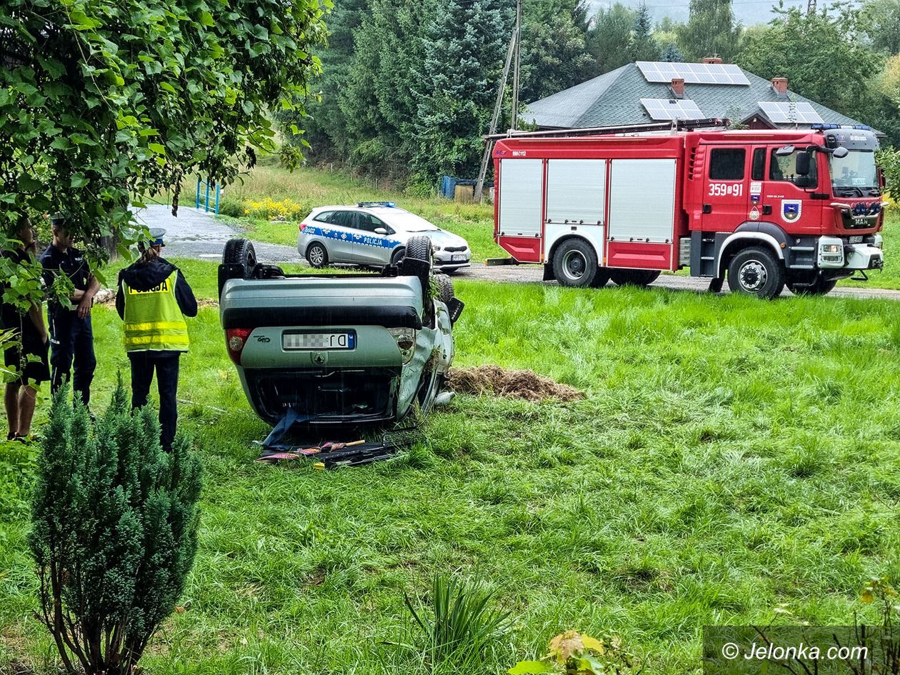 Jeżów Sudecki: Dachowanie w Jeżowie