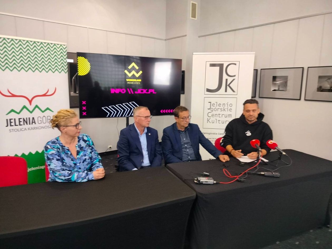 Jelenia Góra: Światła i Brodka