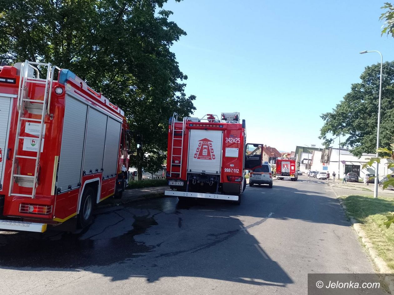 Jelenia Góra: Ewakuacja przychodni na Zabobrzu