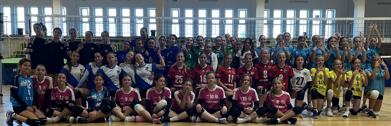 Jelenia Góra: Zacięta, siatkarska rywalizacja
