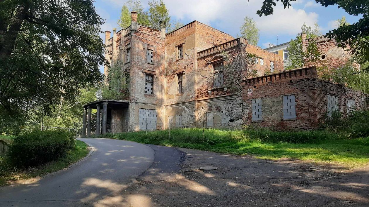 Jelenia Góra: Niebezpieczna ruina