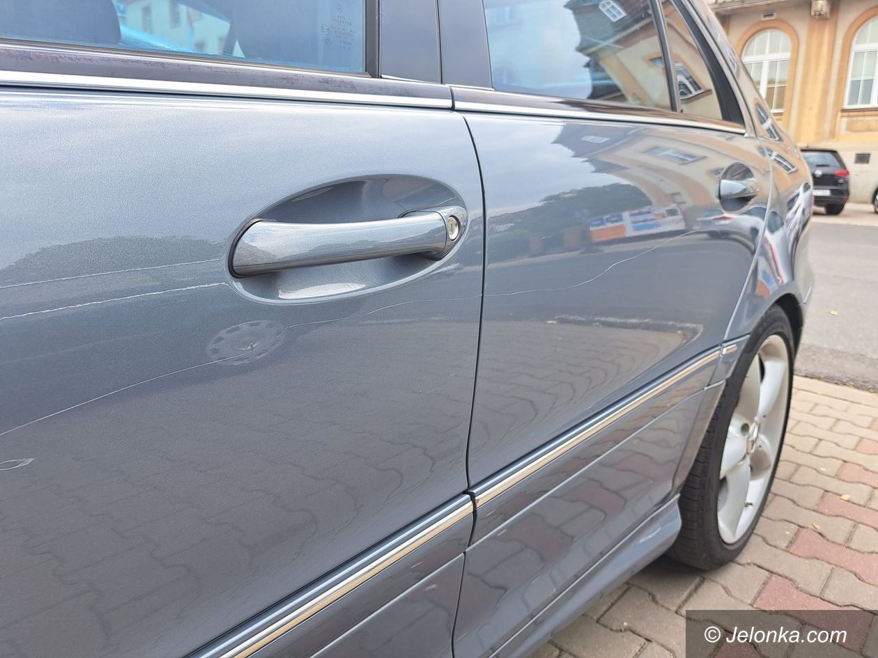 Jelenia Góra: Celowo porysował auto