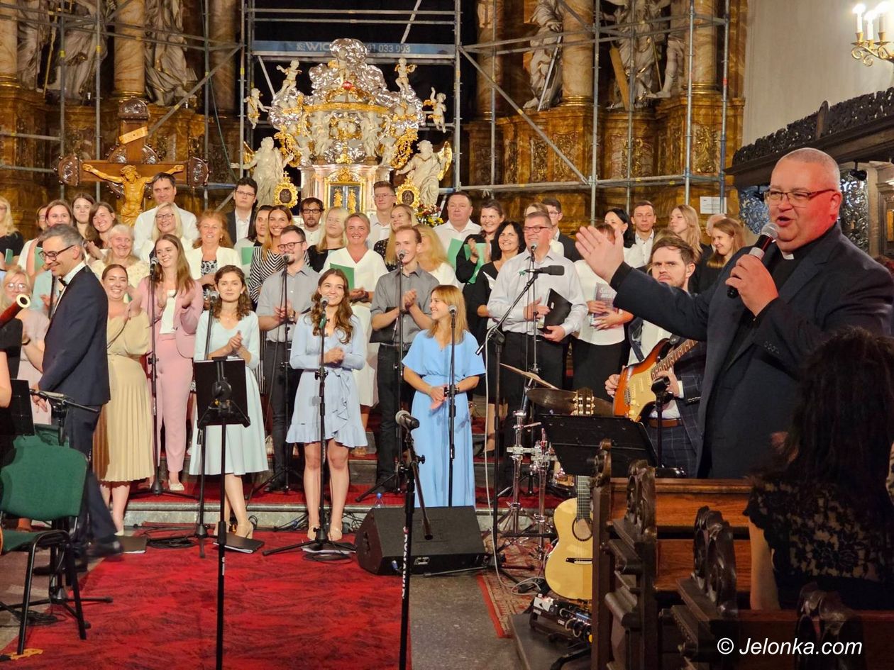 Jelenia Góra: Zaśpiewali w Bazylice