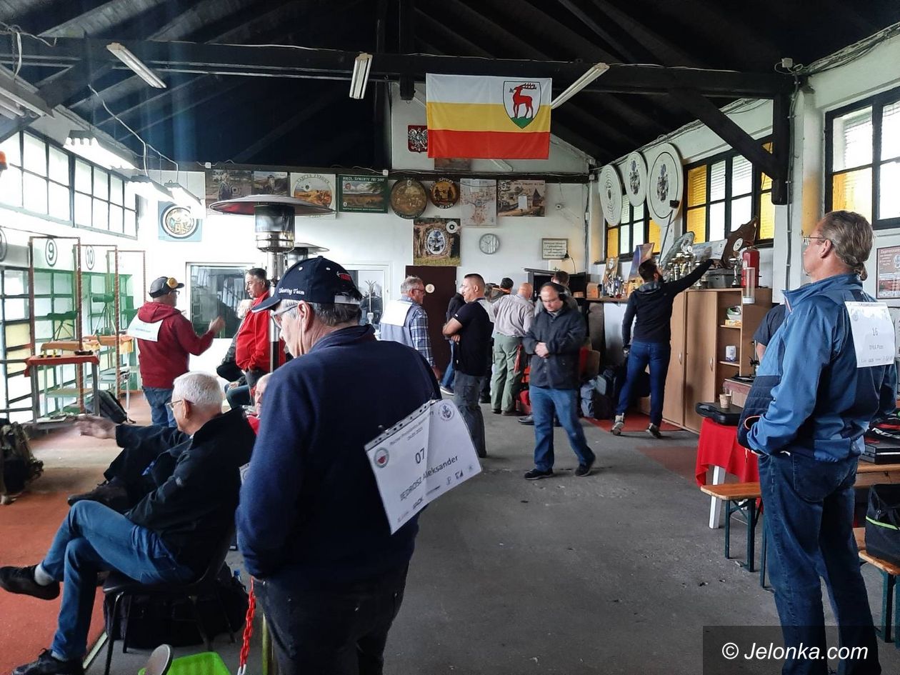Jelenia Góra: Strzelają w Cieplicach