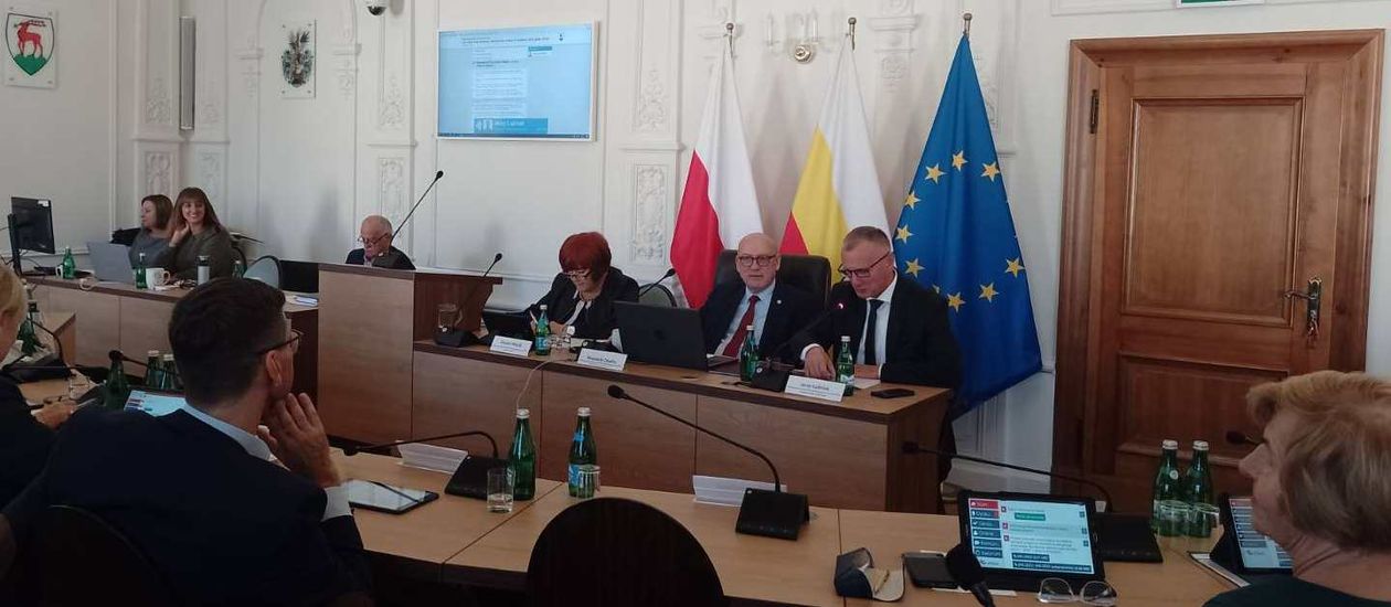 Jelenia Góra: Debatują o pieniądzach