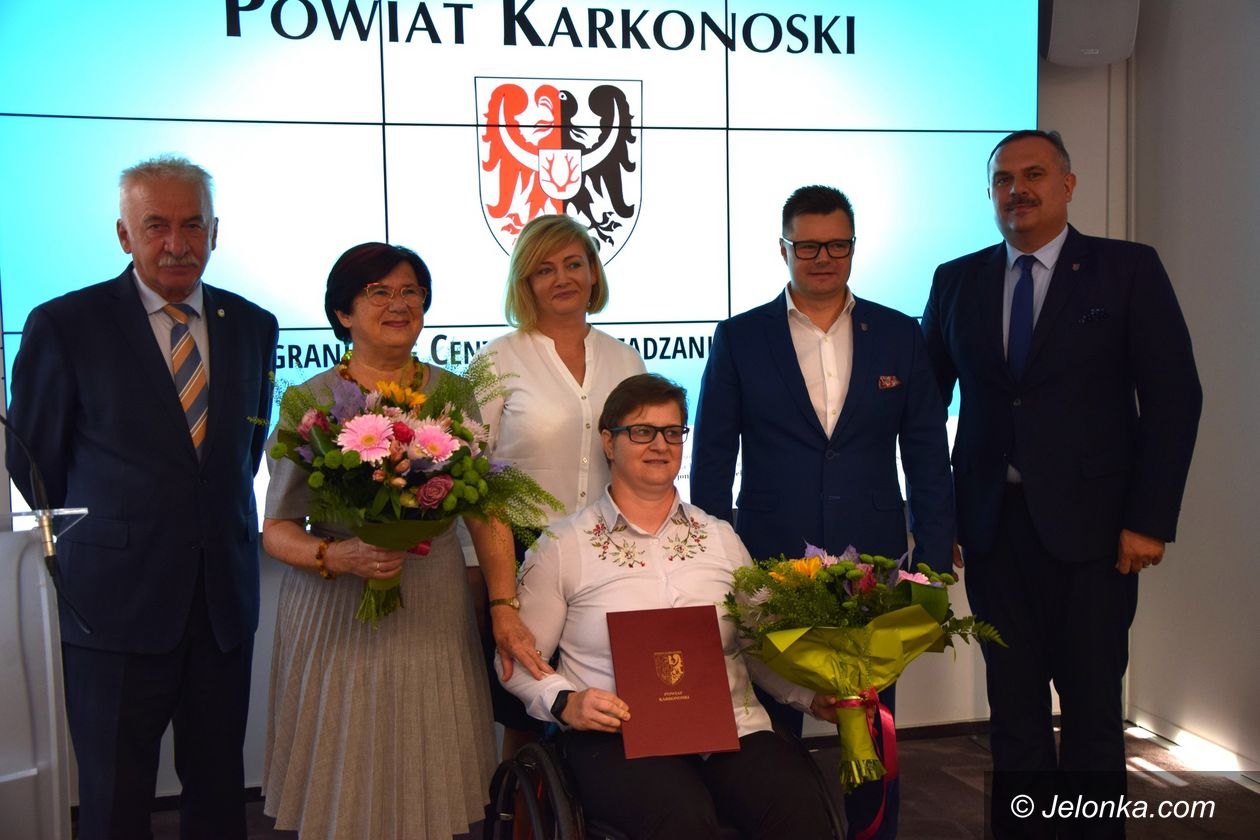 Powiat: Pożegnanie przewodniczącej