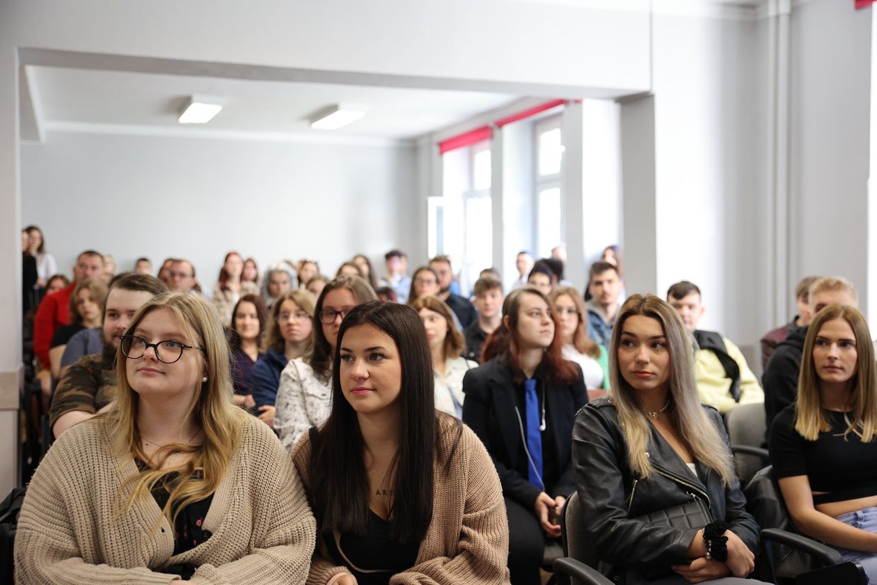 Jelenia Góra: Zaczynają studia w KANS