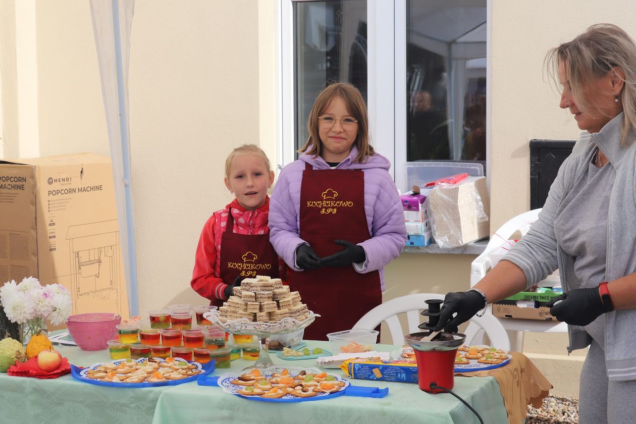 Jelenia Góra: Bawią się na festynie