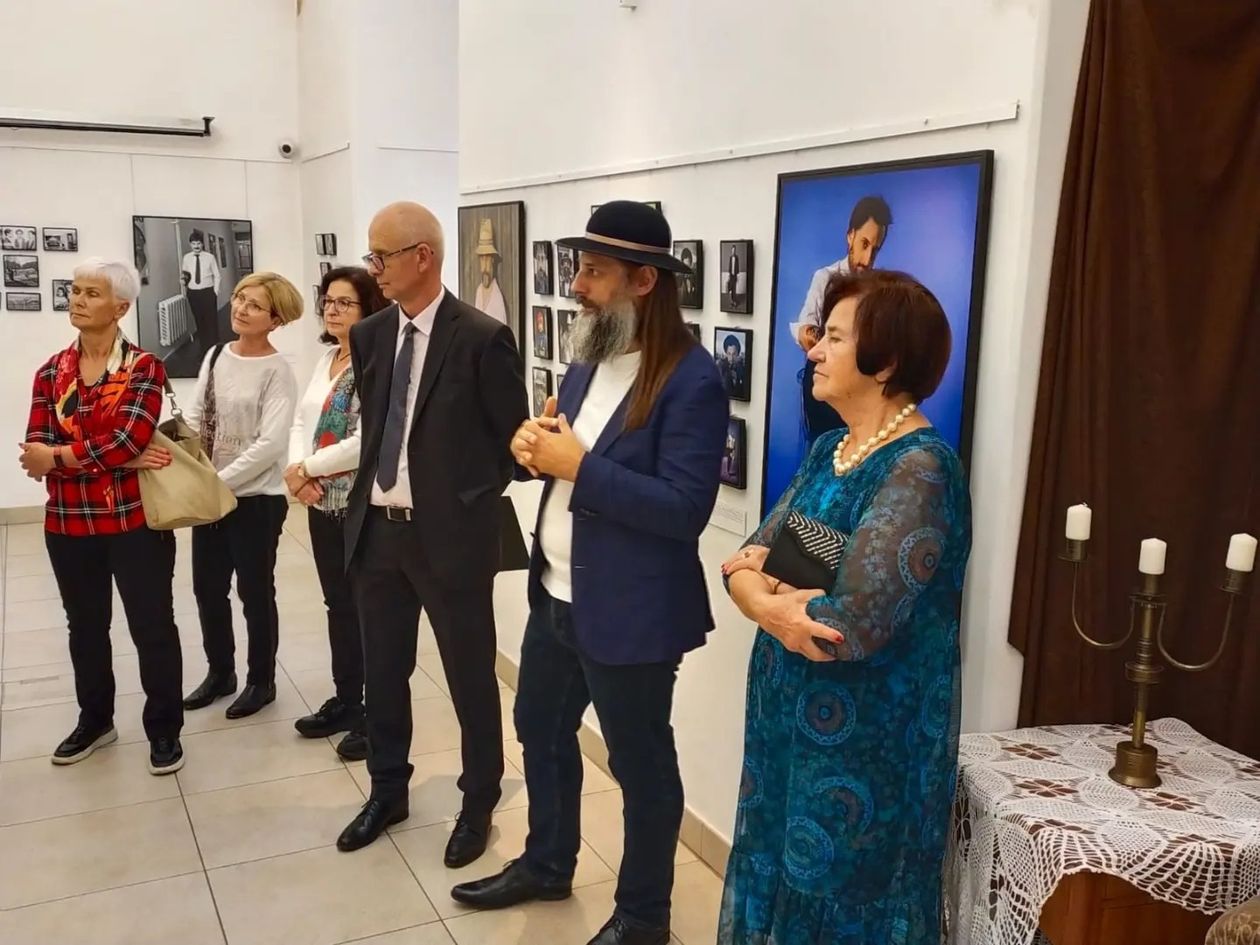 Jelenia Góra/Cieplice: Wystawa fotografii Łukasza Warzechy