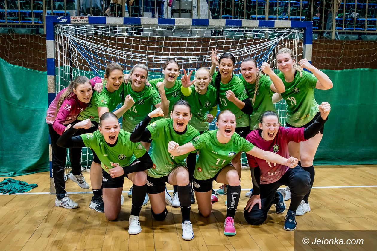 Liga Centralna piłkarek ręcznych: Przełamanie i to jakie!