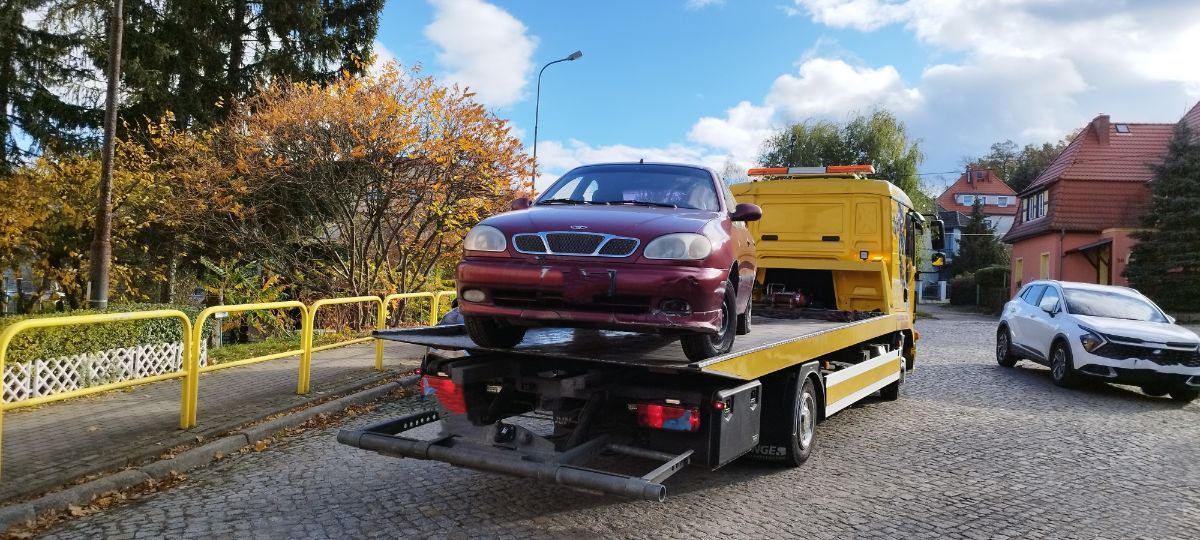 Jelenia Góra: Wraki zholowane