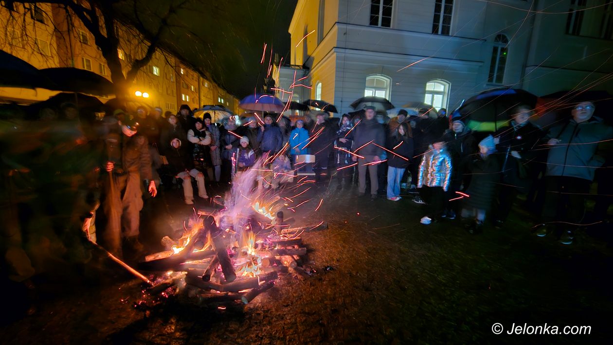Jelenia Góra: Ognisko przy Bazylice
