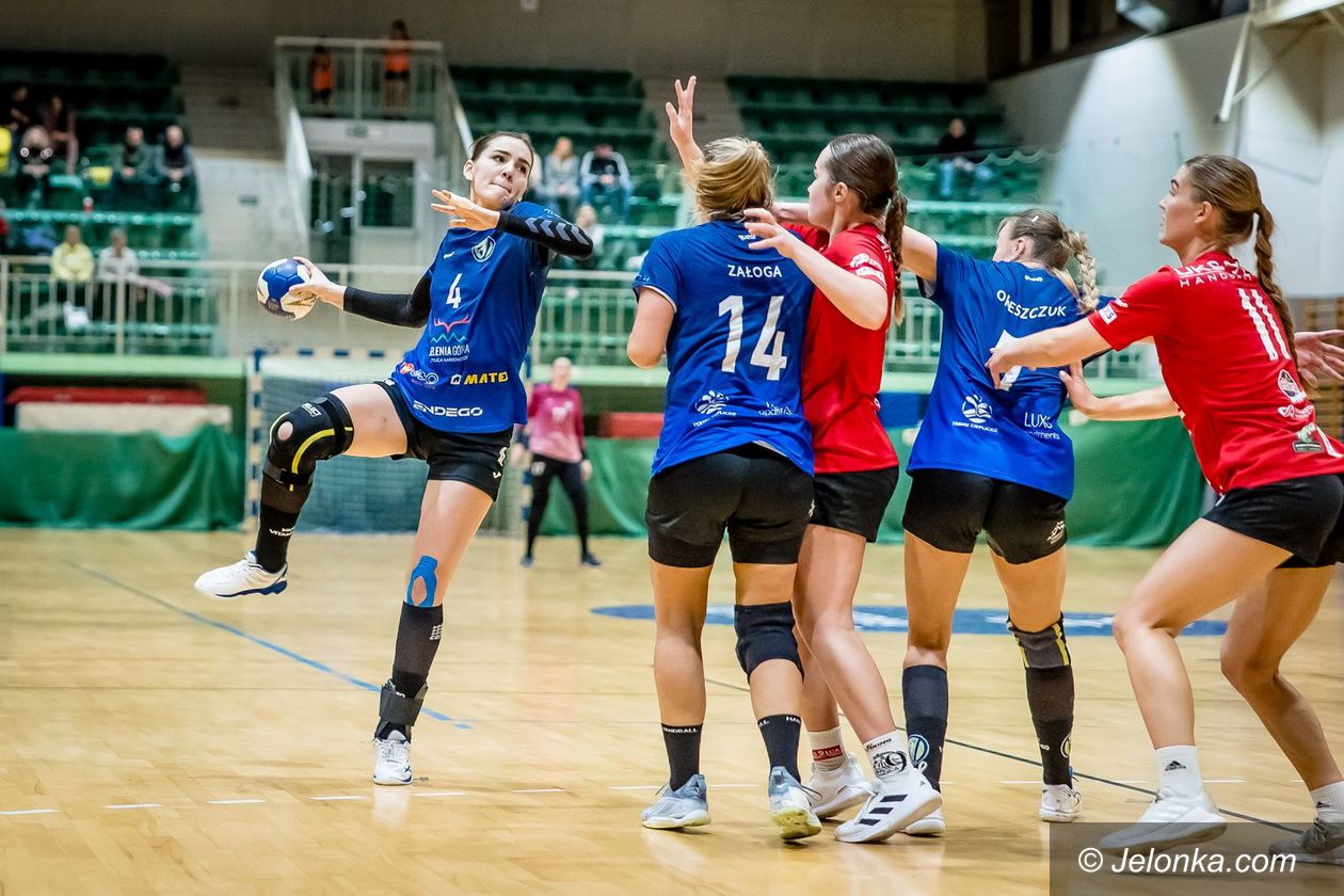Liga Centralna piłkarek ręcznych: Jesteśmy daleko [WYNIKI/TABELA]