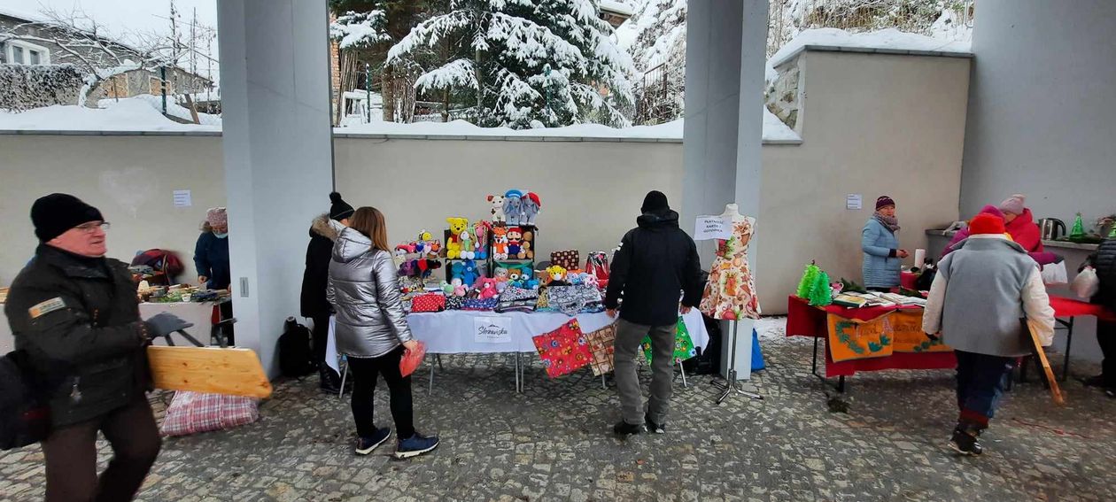 Jelenia Góra: Zimowy Jarmark w KNP