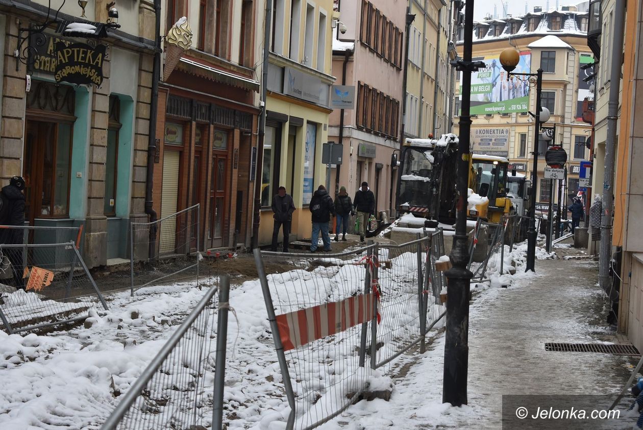Jelenia Góra: Odwilż pomoże w remoncie ulic?