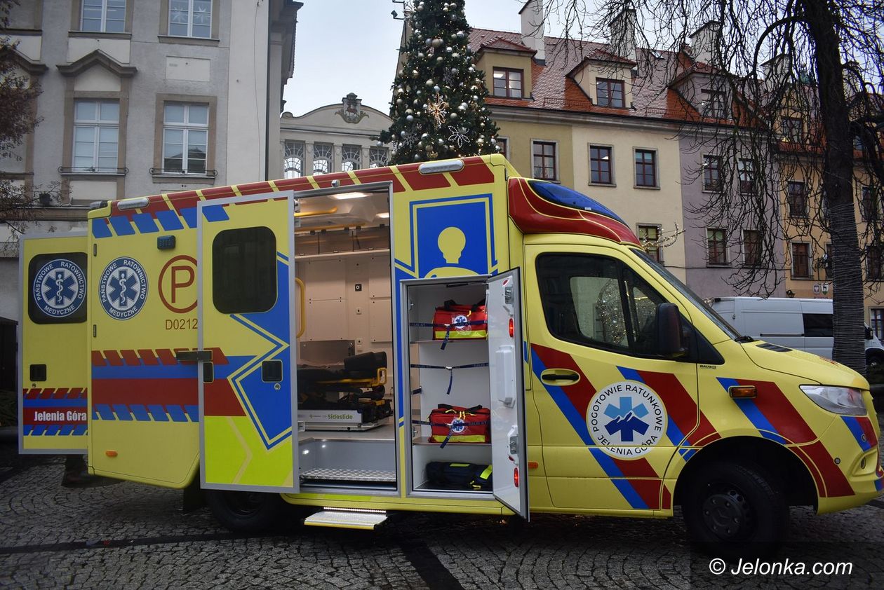 Jelenia Góra: Nowoczesne karetki dla pogotowia