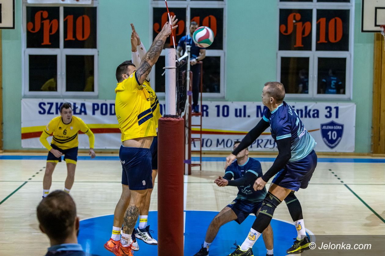 IV liga siatkarzy: Gromadka wyraźnie lepsza