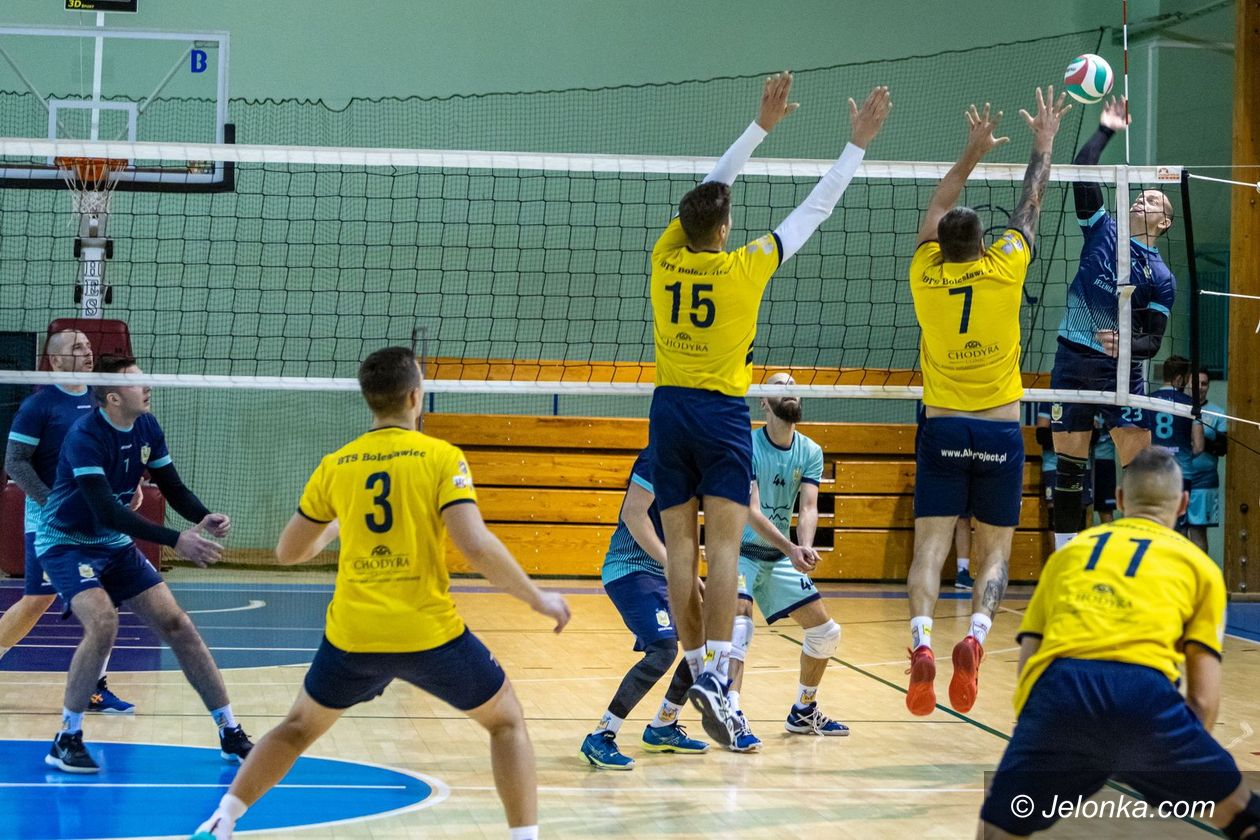 IV liga siatkarzy: Rezerwy bez punktów [WYNIKI/TABELA]