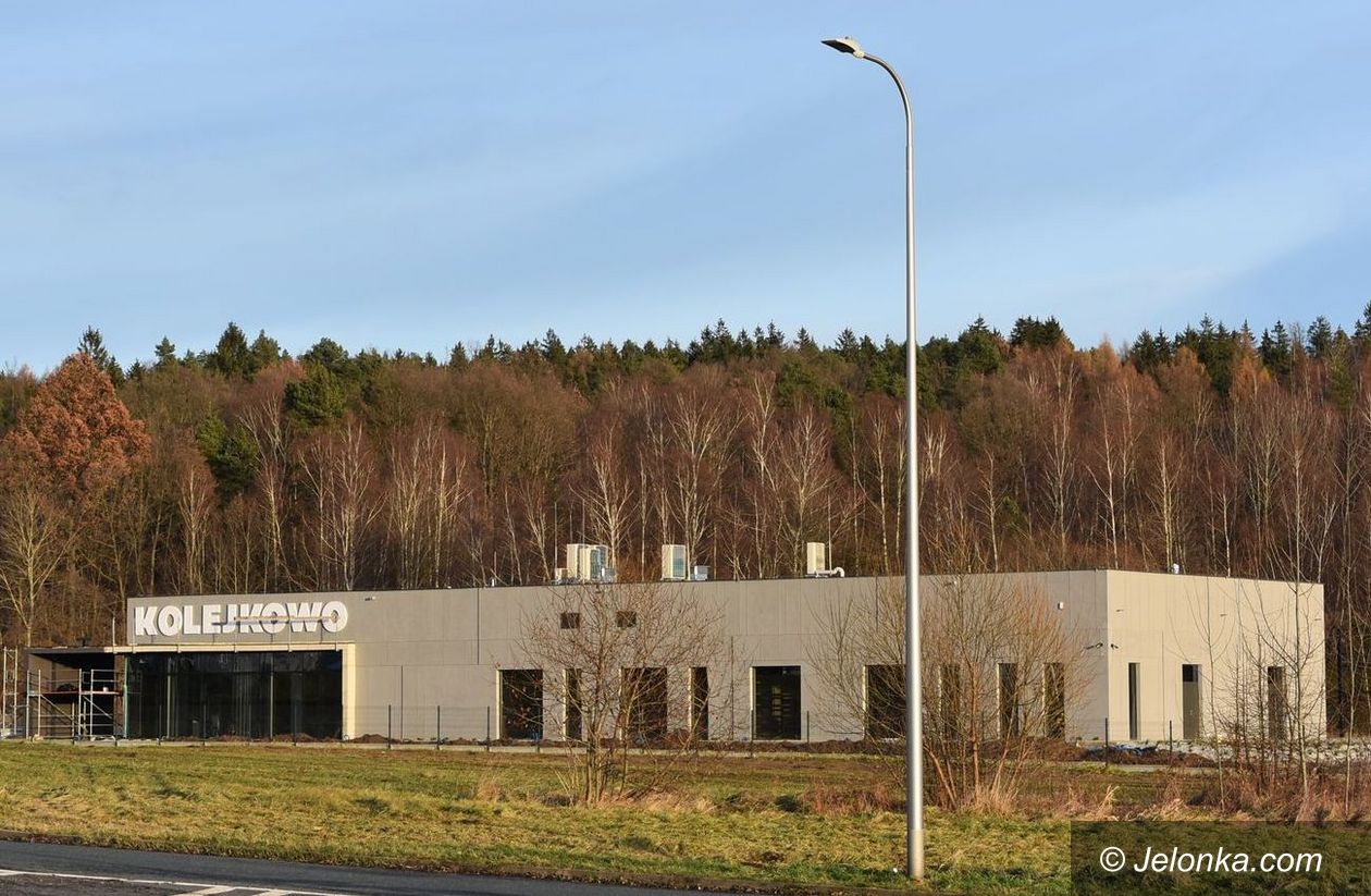 Jelenia Góra: Zbliża się otwarcie modelarni Kolejkowa