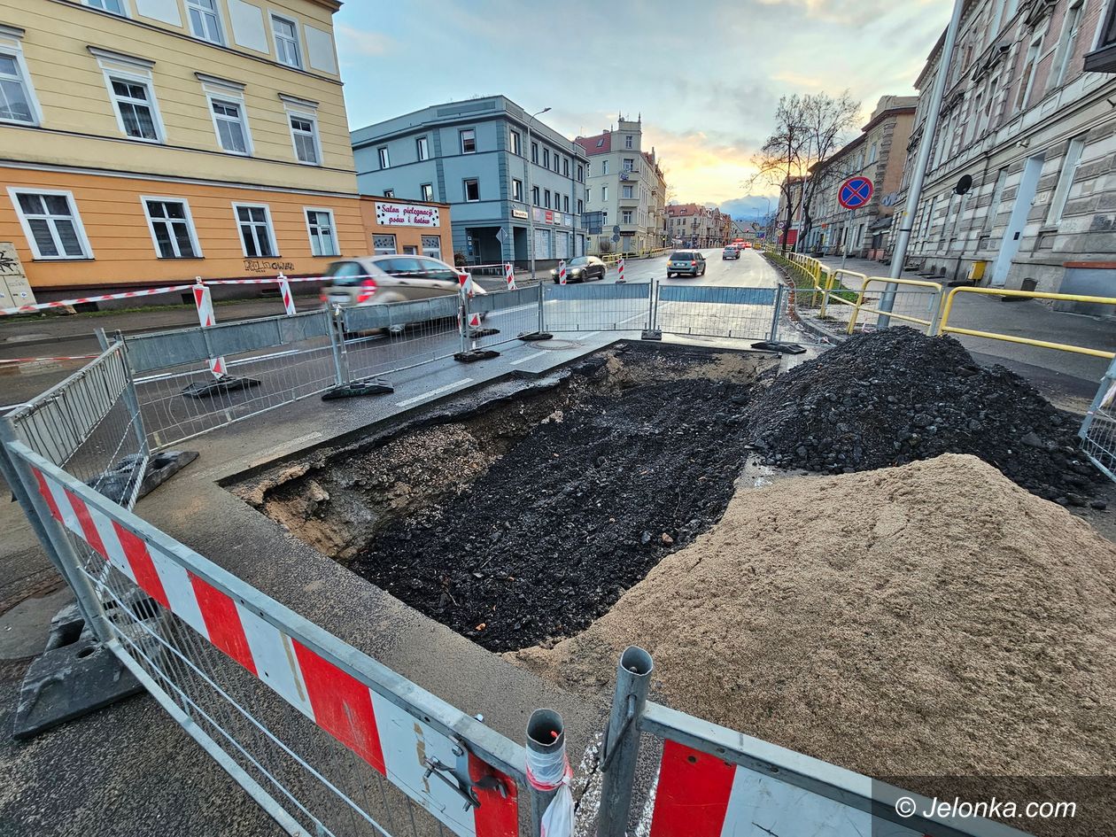 Jelenia Góra: Dziura na Wolności