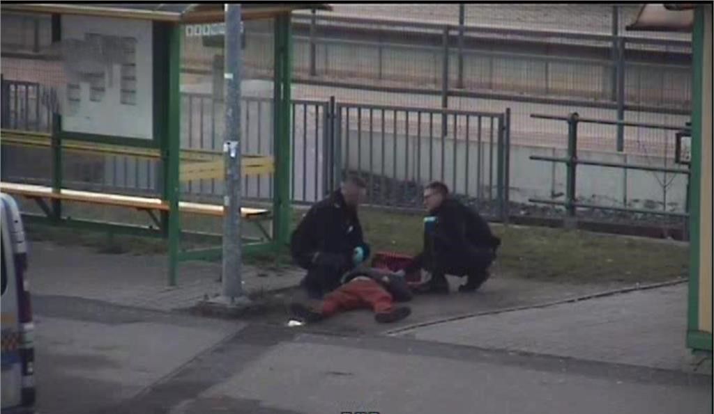 Jelenia Góra: Na pomoc rannemu mężczyźnie