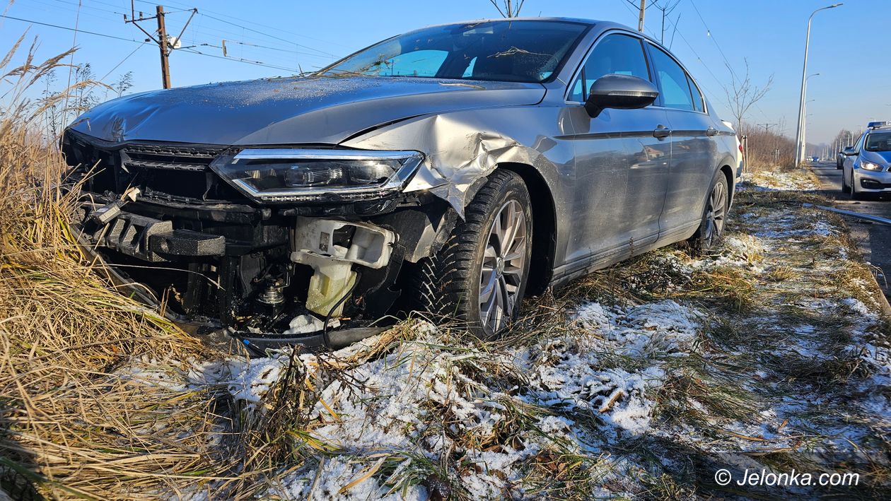 Jelenia Góra: Wjechał w lampę w Cieplicach